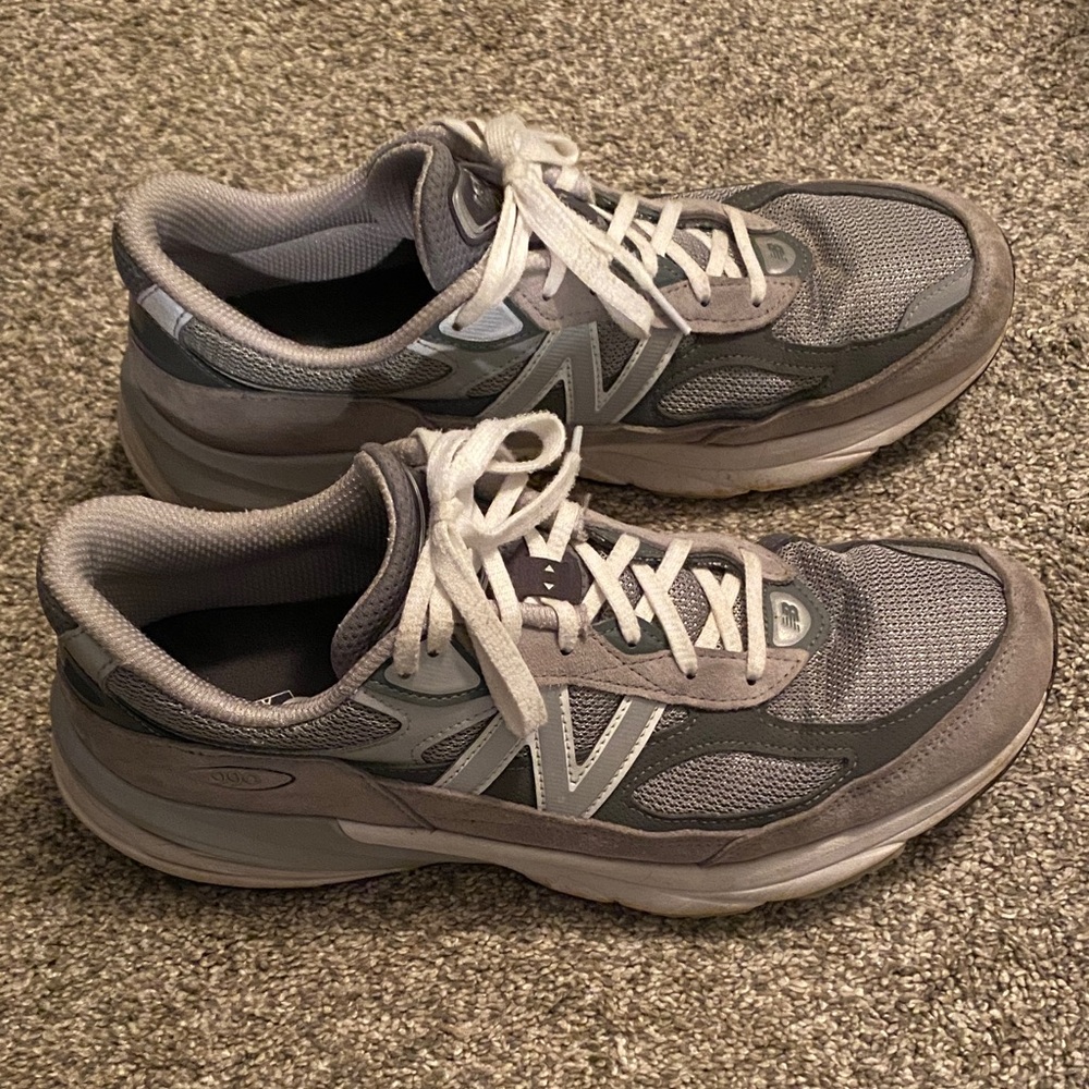 New Balance 990v6